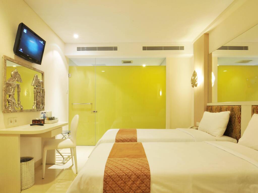 Джокьякарта: Pyrenees Jogja Hotel