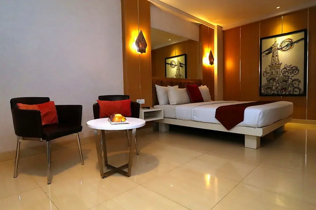 Джокьякарта: Pyrenees Jogja Hotel