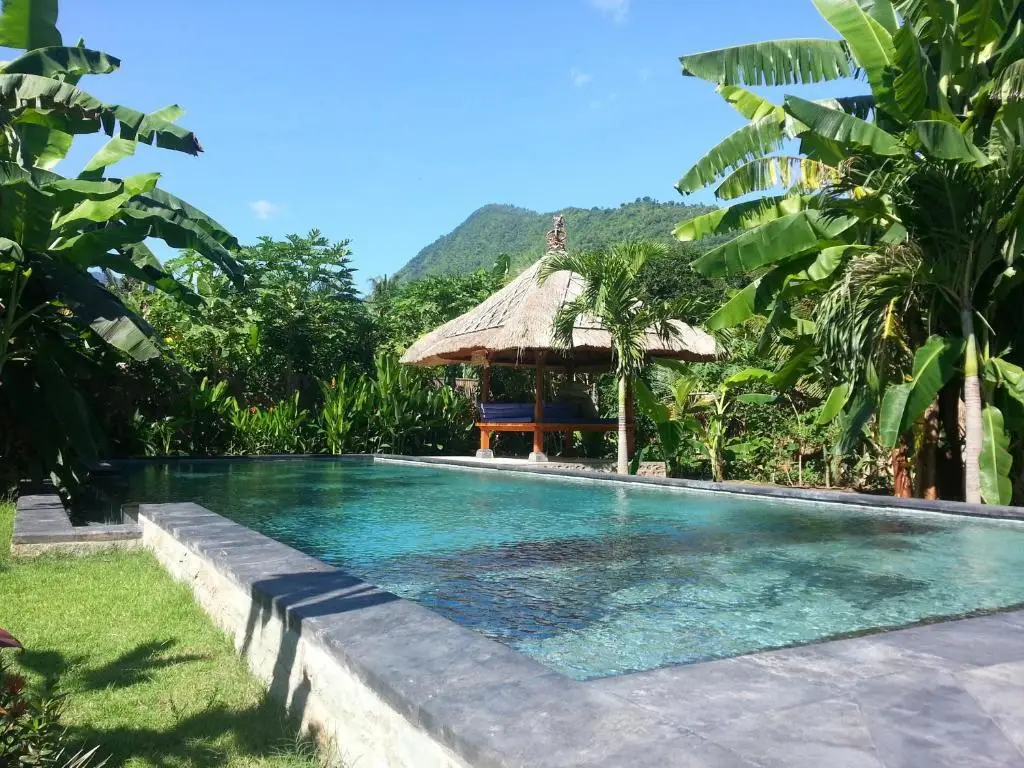 Бунутан: Rumah Adi