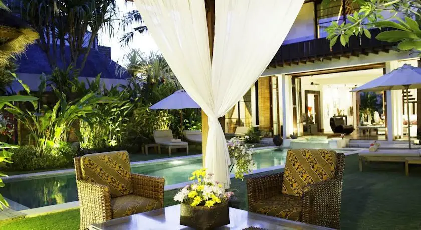 Саба: Majapahit Beach Villas - Villa Nataraja