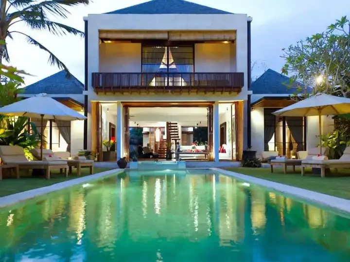 Сукавати: Majapahit Beach Villas by Nakula