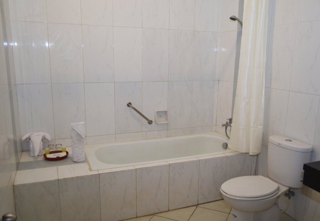 Бойолали: d'Green Kayon Airport Hotel