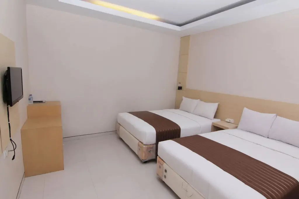 Джокьякарта: Grand Surya Hotel Yogyakarta
