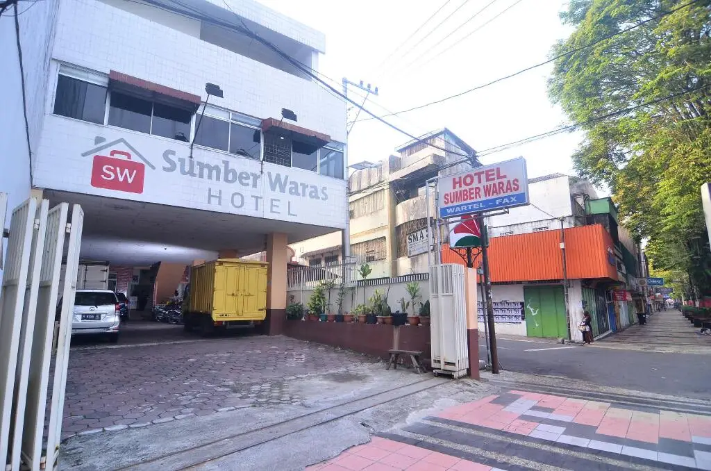 Hotel Sumber Waras — фото 1