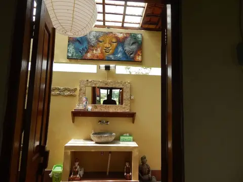 Alamanda Villa's Rooms & Adventure — фото 1