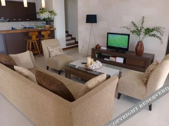 Сенджиги: Villa Pantai Senggigi