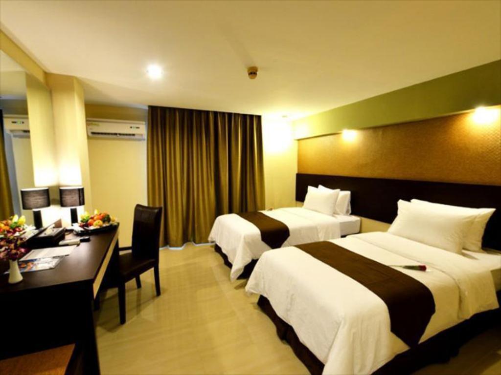 Бандунг: The Naripan Hotel Bandung By Amazing
