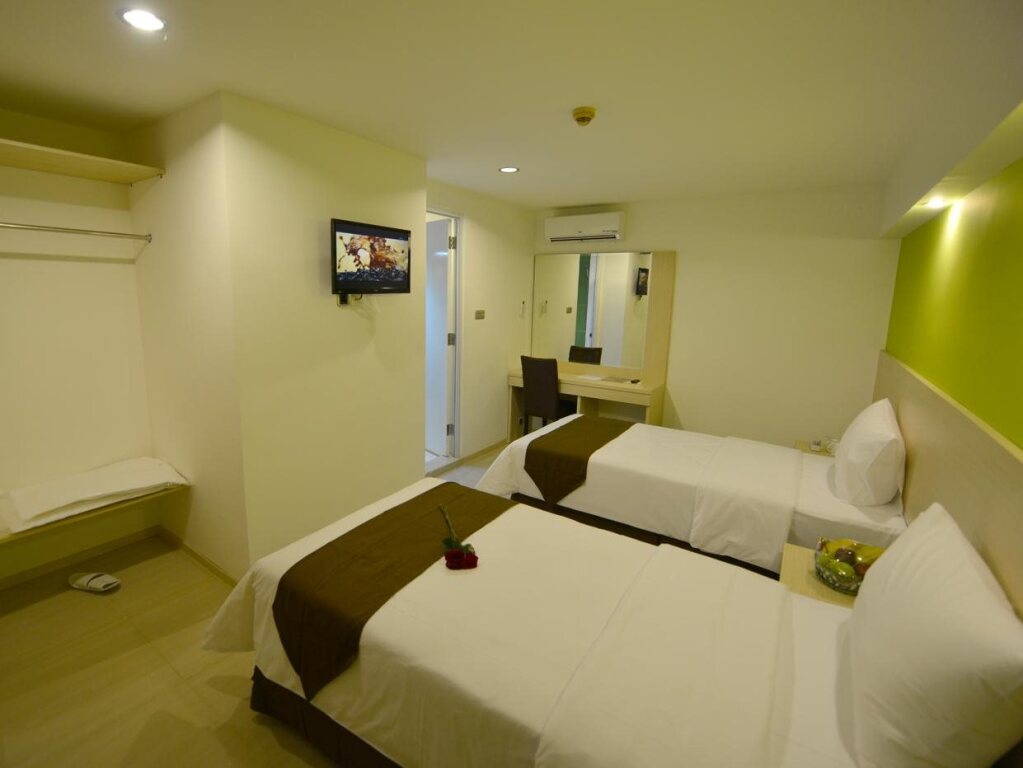 Бандунг: The Naripan Hotel Bandung By Amazing
