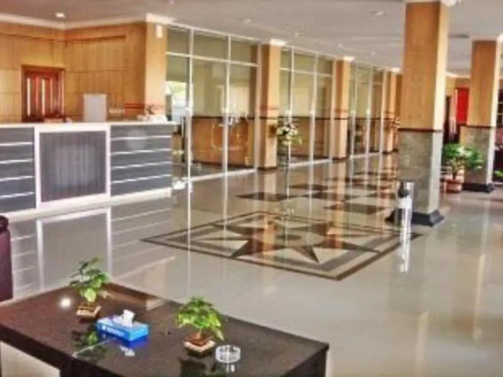 Sylvia Hotel Maumere — фото 1