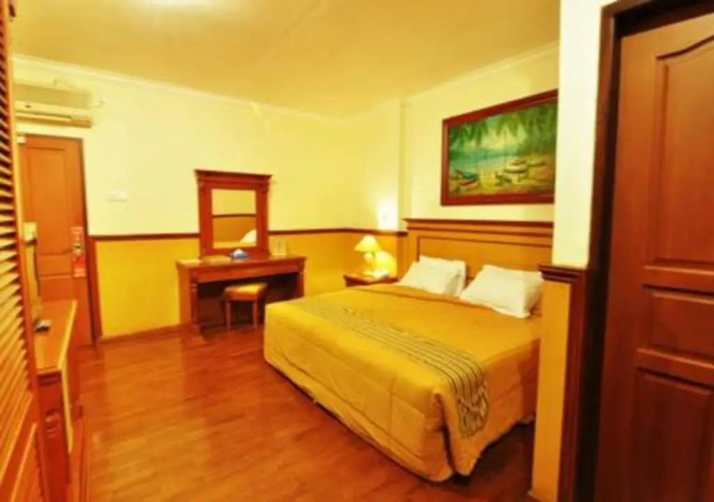 Маумере: Sylvia Hotel Maumere