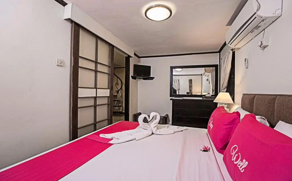 Royal Caravan Hotel Trawas — фото 1