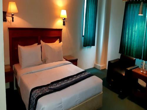 Палу: Citra Mulia Hotel