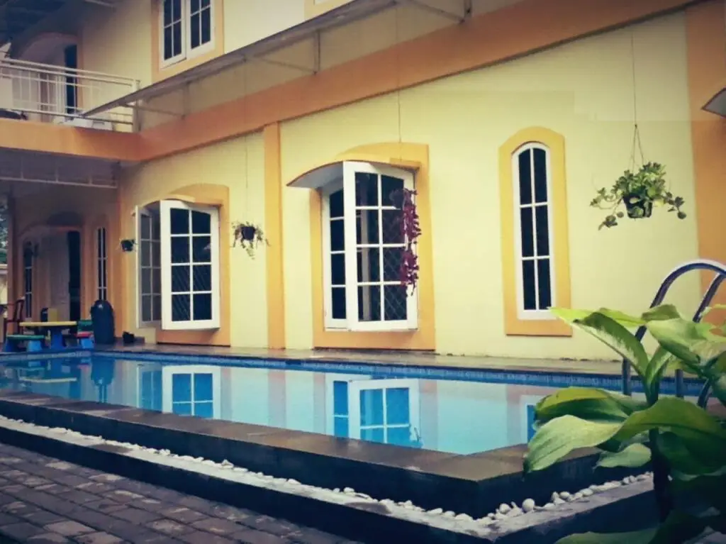 Сизаруа: Arimbi Cibulan Suites