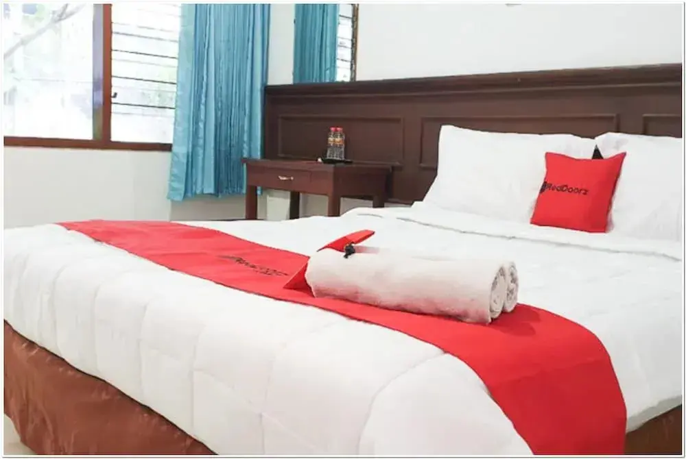 Боджонегоро: RedDoorz near Bojonegoro Train Station