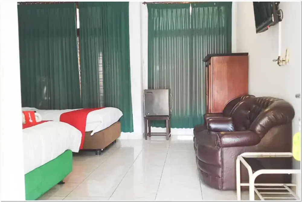 Боджонегоро: RedDoorz near Bojonegoro Train Station