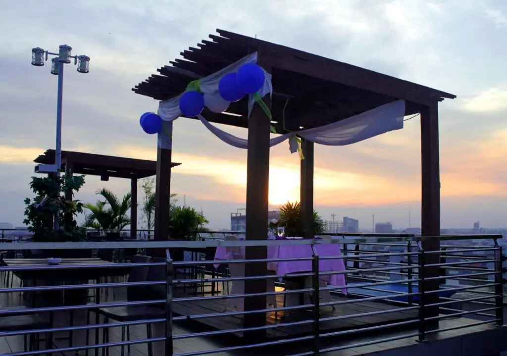 Понтианак: Transera Hotel Pontianak
