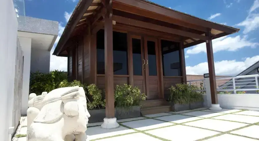 Чангу: Lima Puri Villa