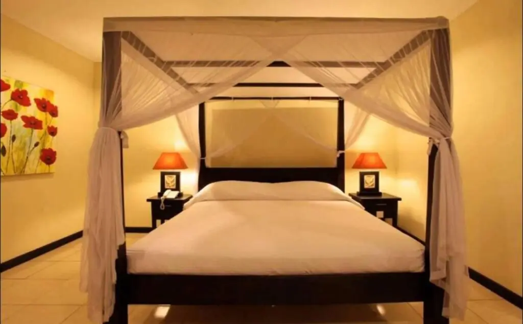 Денпасар: Hotel Intansari