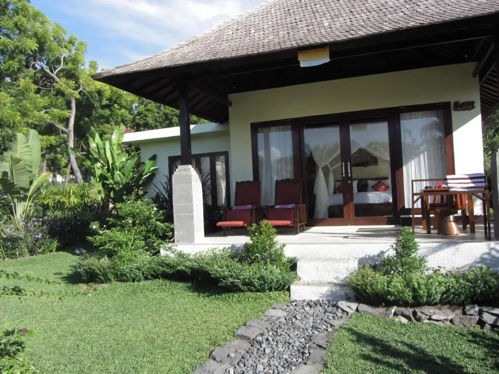 Туламбен: TOYABALI - Resort