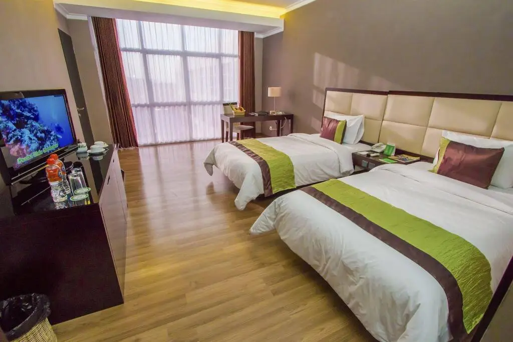 Горонтало: FOX Hotel Gorontalo