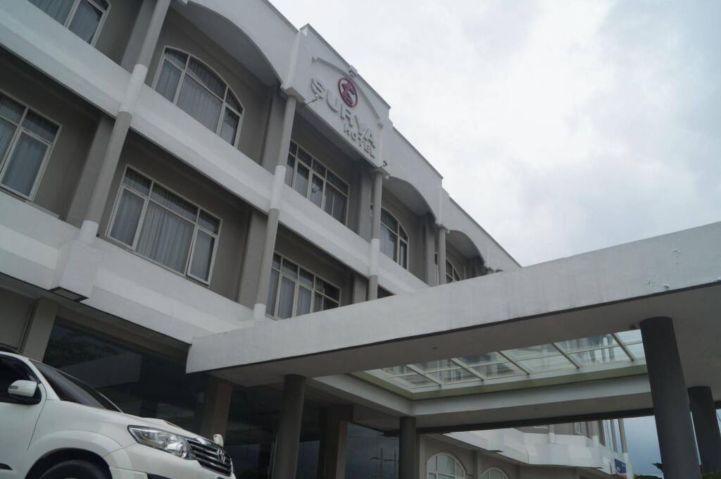 Дури: Surya Hotel Duri