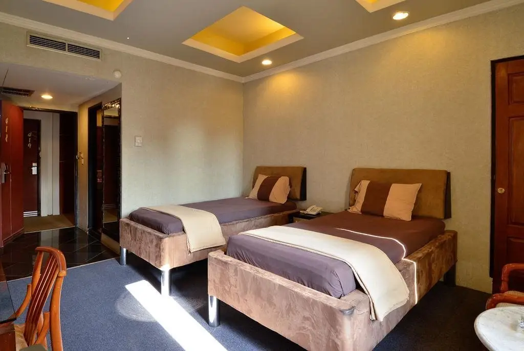 Джакарта: Peninsula Hotel