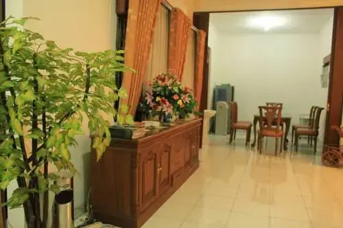 Депок: Puri Karunia Guest House 2