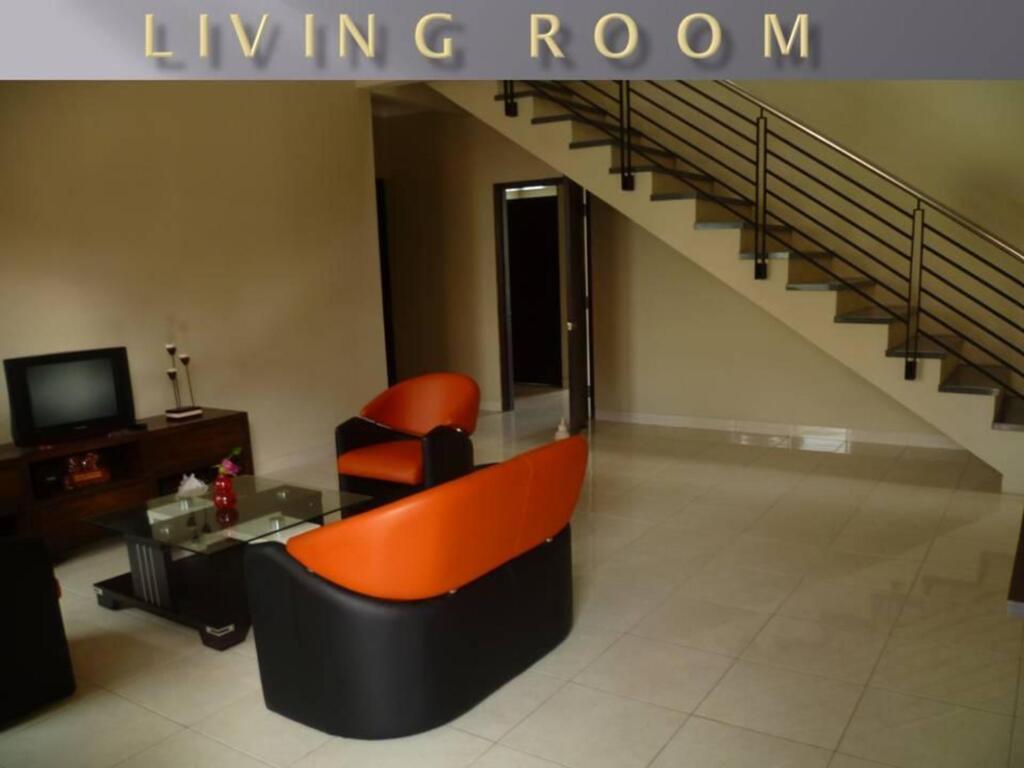 Ngaglik: Twin House