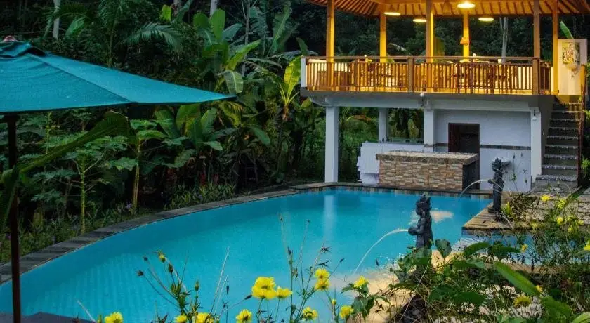 Сидемен: Khrisna Homestay