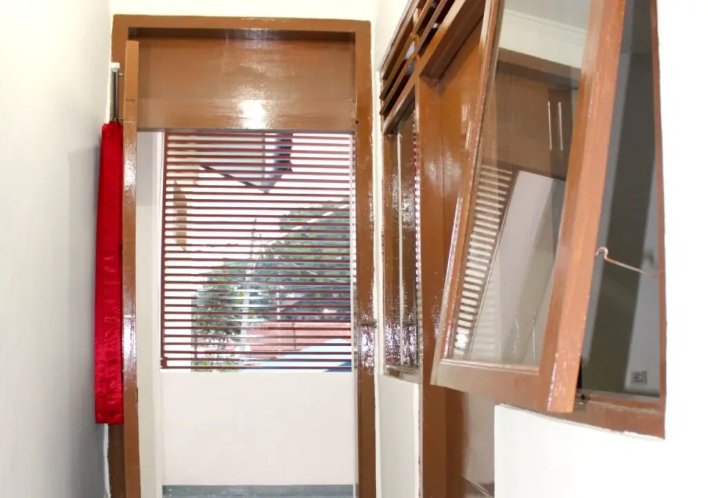 Бандунг: De Sun Pasteur Guest House by HouseinBandung