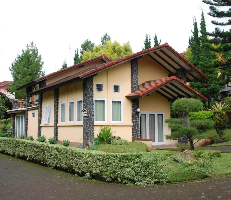 Паромпонг: Villa ChavaMinerva Istana Bunga-Lembang