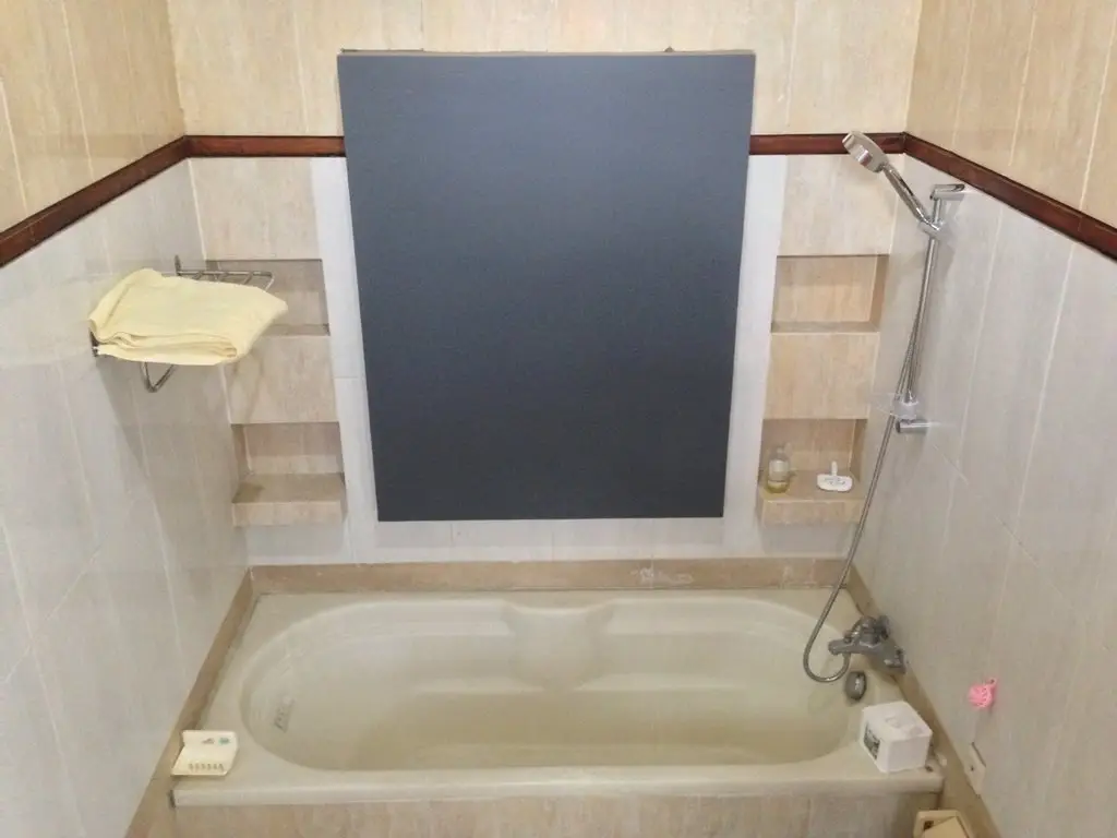 Семаранг: Guest House Djojonagoro