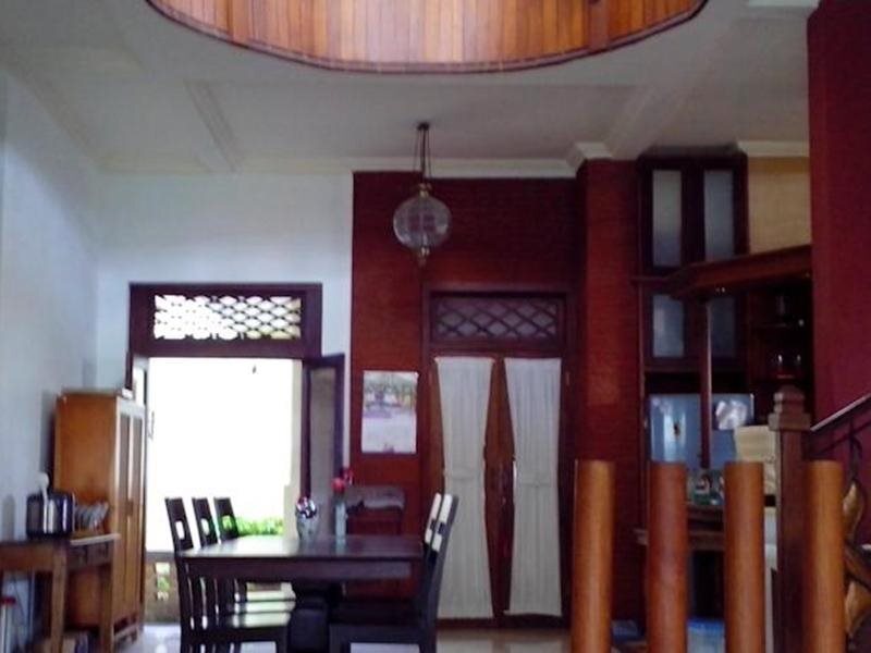 Семаранг: Guest House Djojonagoro