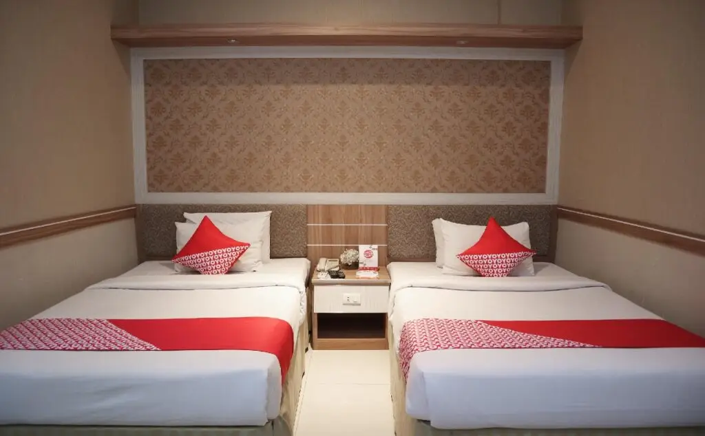 Пеканбару: OYO 742 Mona Plaza Hotel