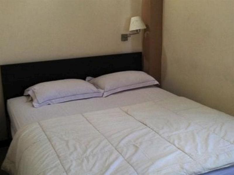 Сурабая: Hotel Kemuning