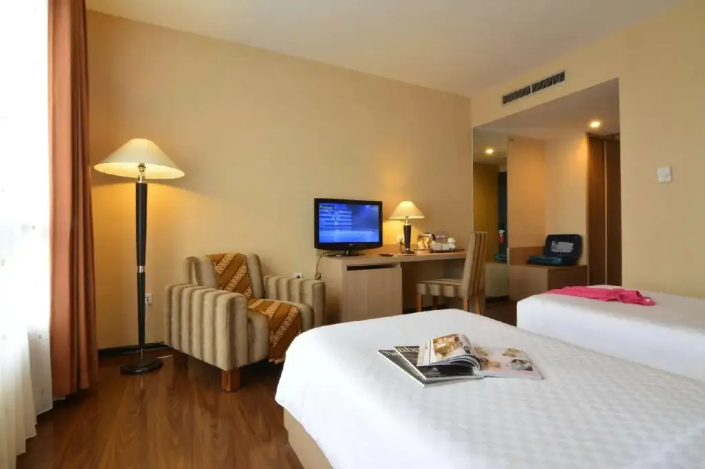 Тулунгагунг: Istana Hotel