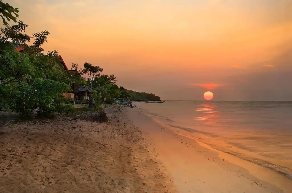Палу: Hotel Santika Palu