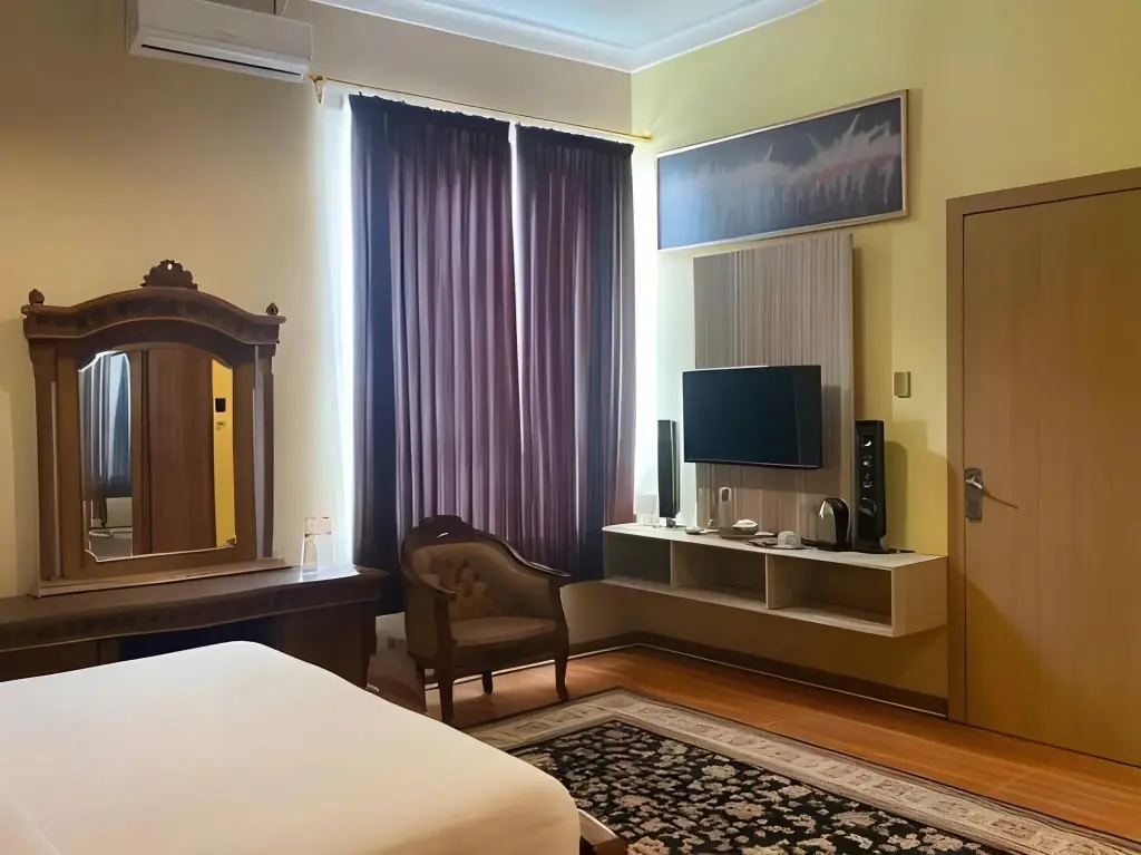 Блитар: Grand Mansion Hotel Blitar