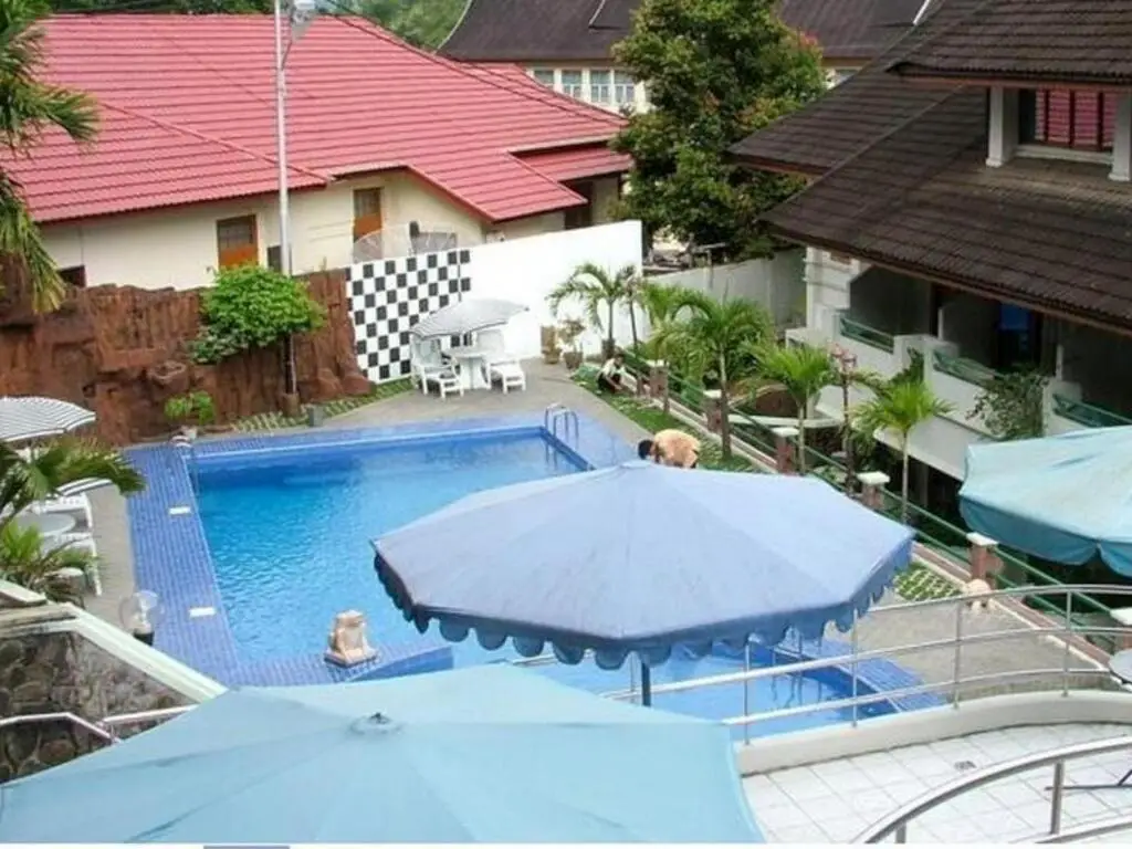 Букиттинги: Royal Denai Hotel