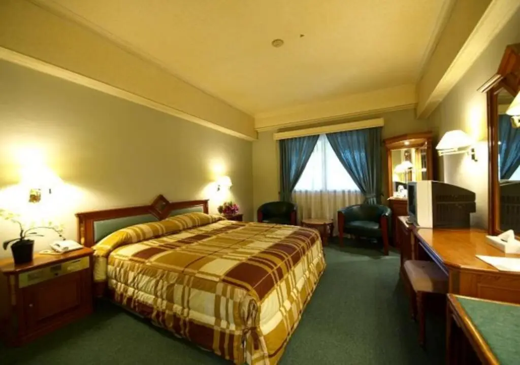 Букиттинги: Royal Denai Hotel