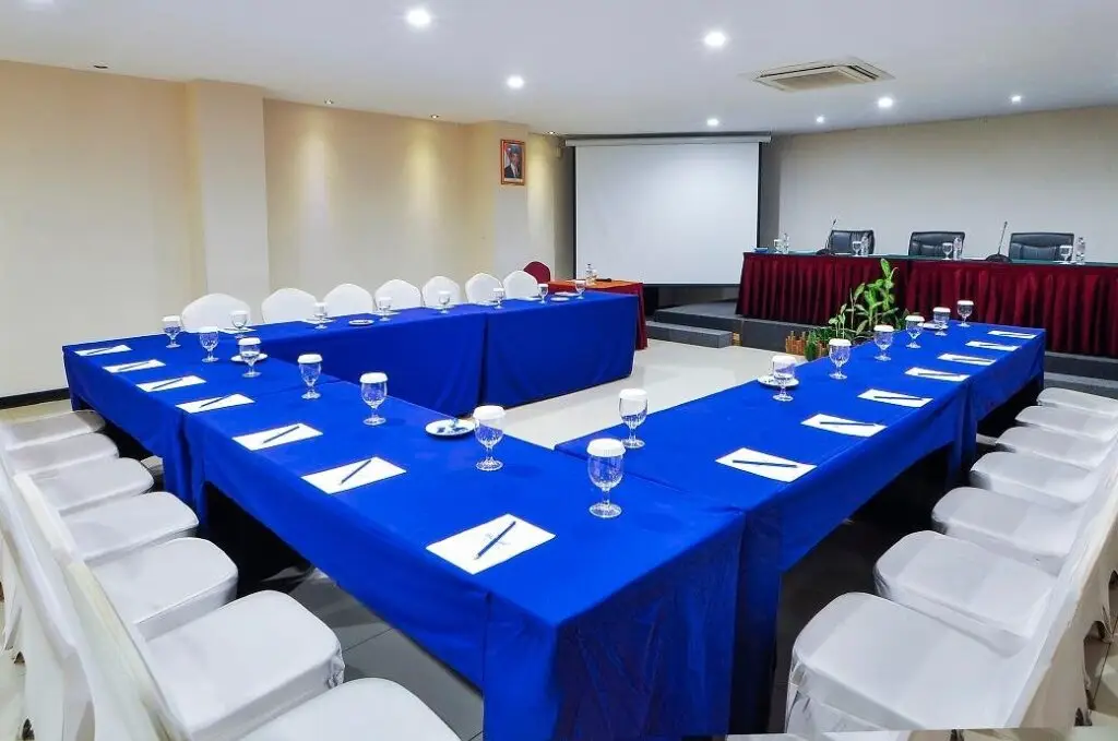 Daima Hotel Padang — фото 1