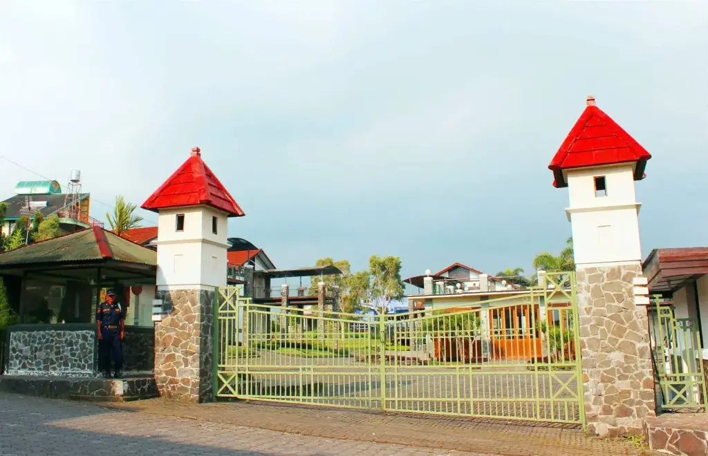 Паромпонг: Villa Istana Bunga