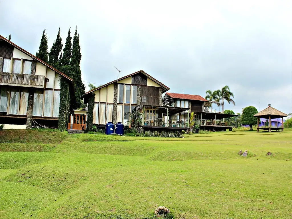 Паромпонг: Villa Istana Bunga