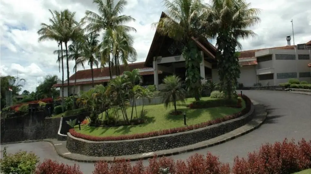 Букиттинги: Pusako Bukittinggi