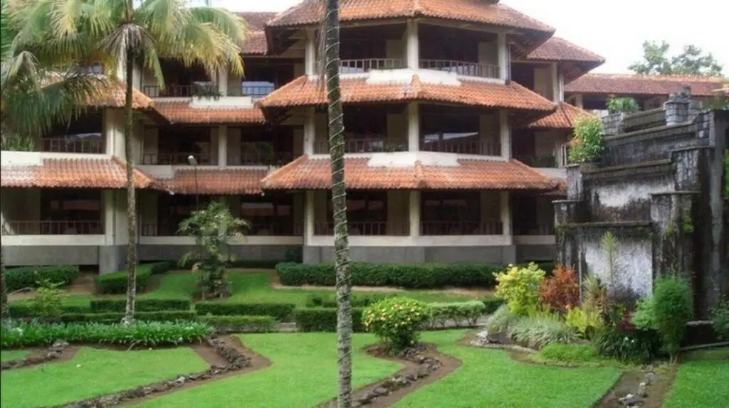 Букиттинги: Pusako Bukittinggi
