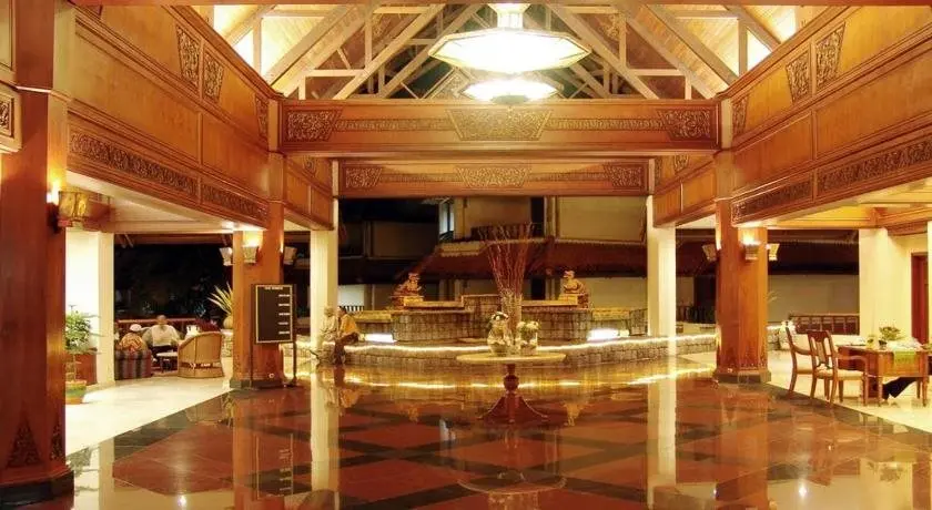 Букиттинги: Pusako Bukittinggi