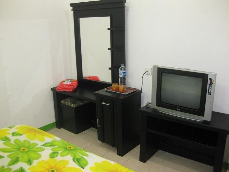 Паданг: Hotel Monata