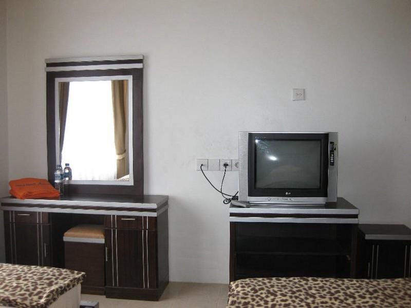Паданг: Hotel Monata