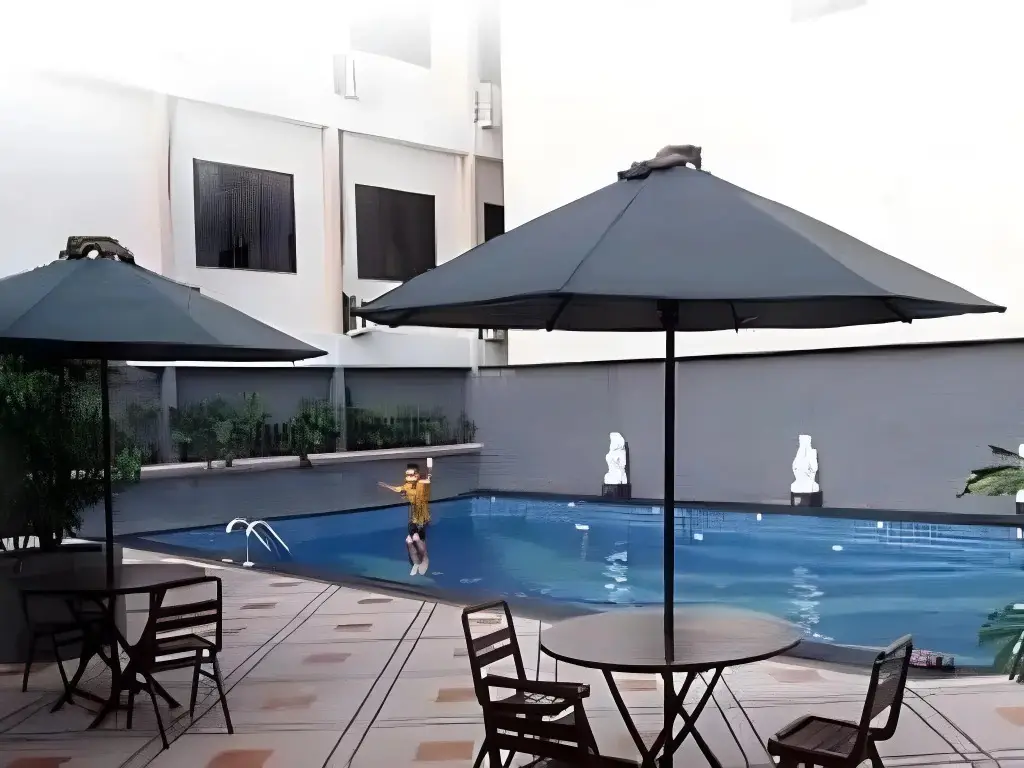 Амбон: Amans Hotel