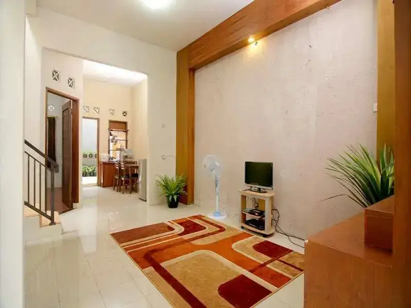 Бандунг: Rumah Dyandra Suryalaya